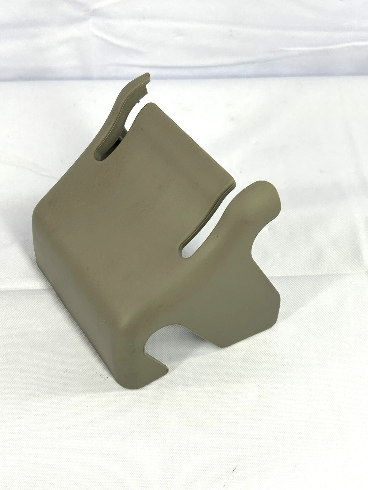 2003-2005 Toyota Tundra Double Cab Rear Seat Floor Hinge Cover 71691-0C020 OEM
