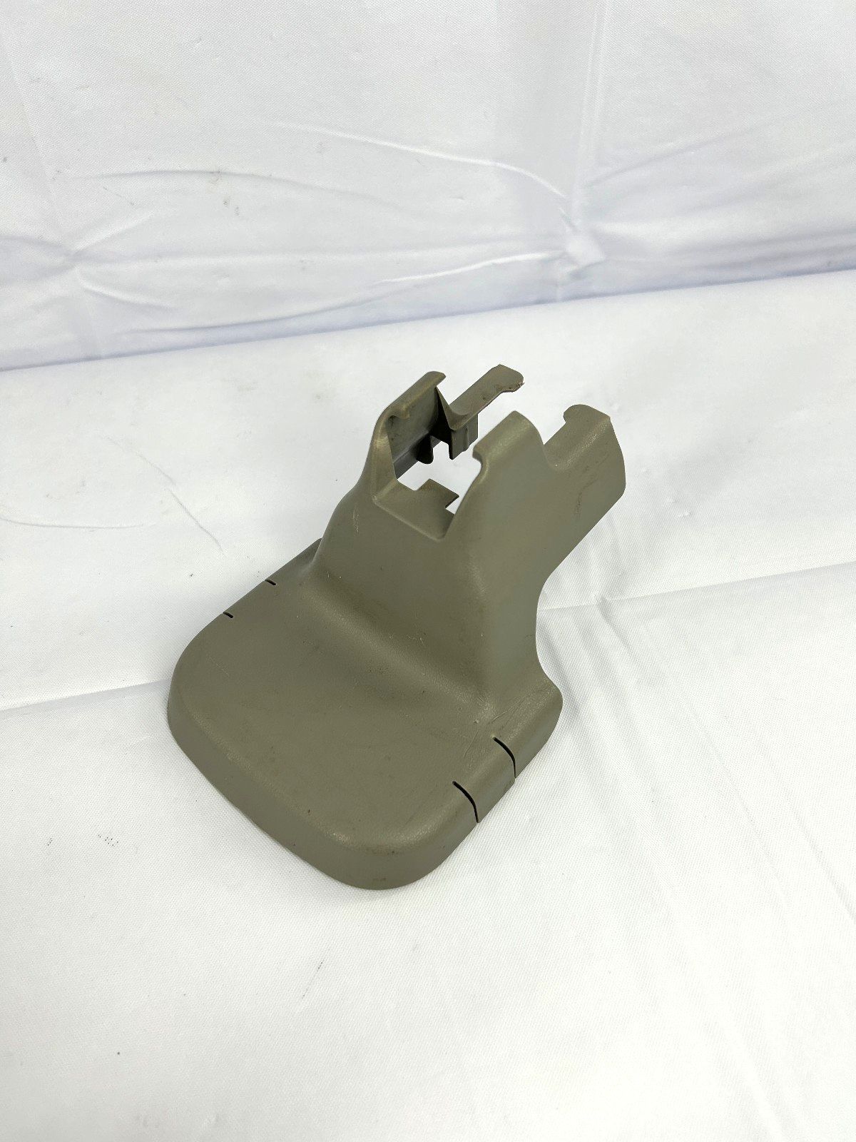 2005-2006 Toyota Tundra Seat Rail Track Mount Bolt Cover 72137-0C240 Trim Cap