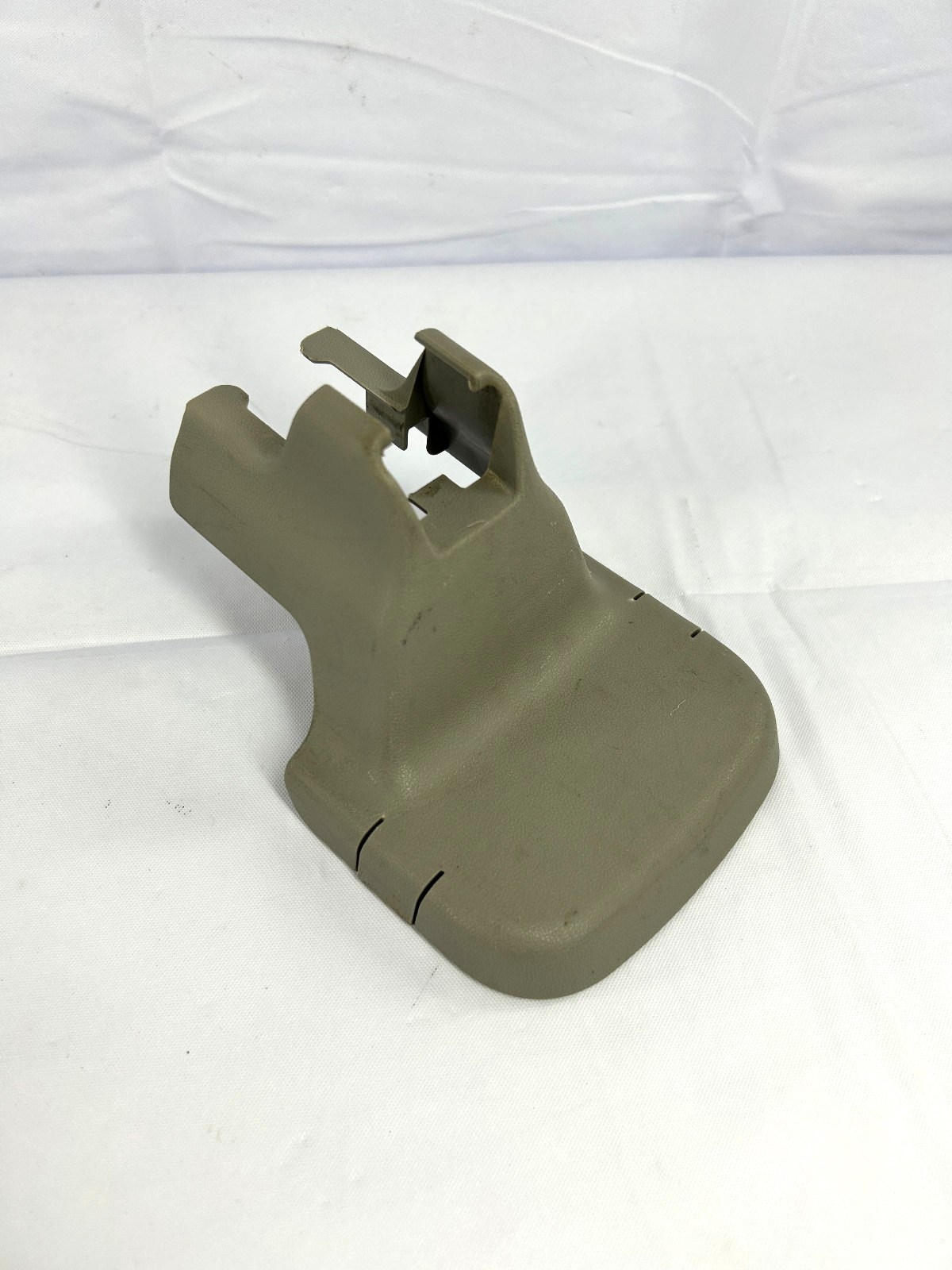 2005-2006 Toyota Tundra Seat Rail Track Mount Bolt Cover 72137-0C240 Trim Cap