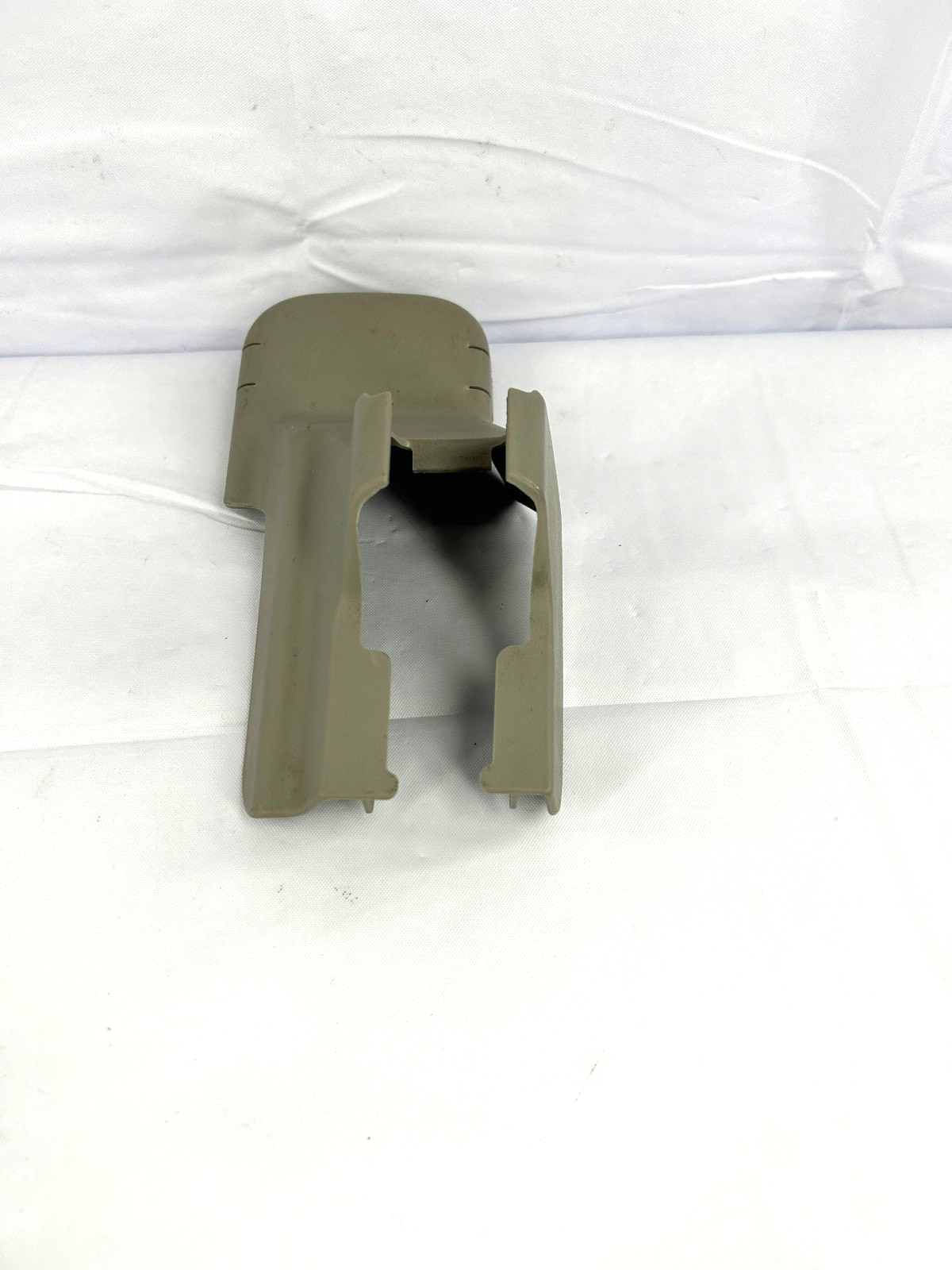 2005-2006 Toyota Tundra Seat Rail Track Mount Bolt Cover 72137-0C260 Trim Cap