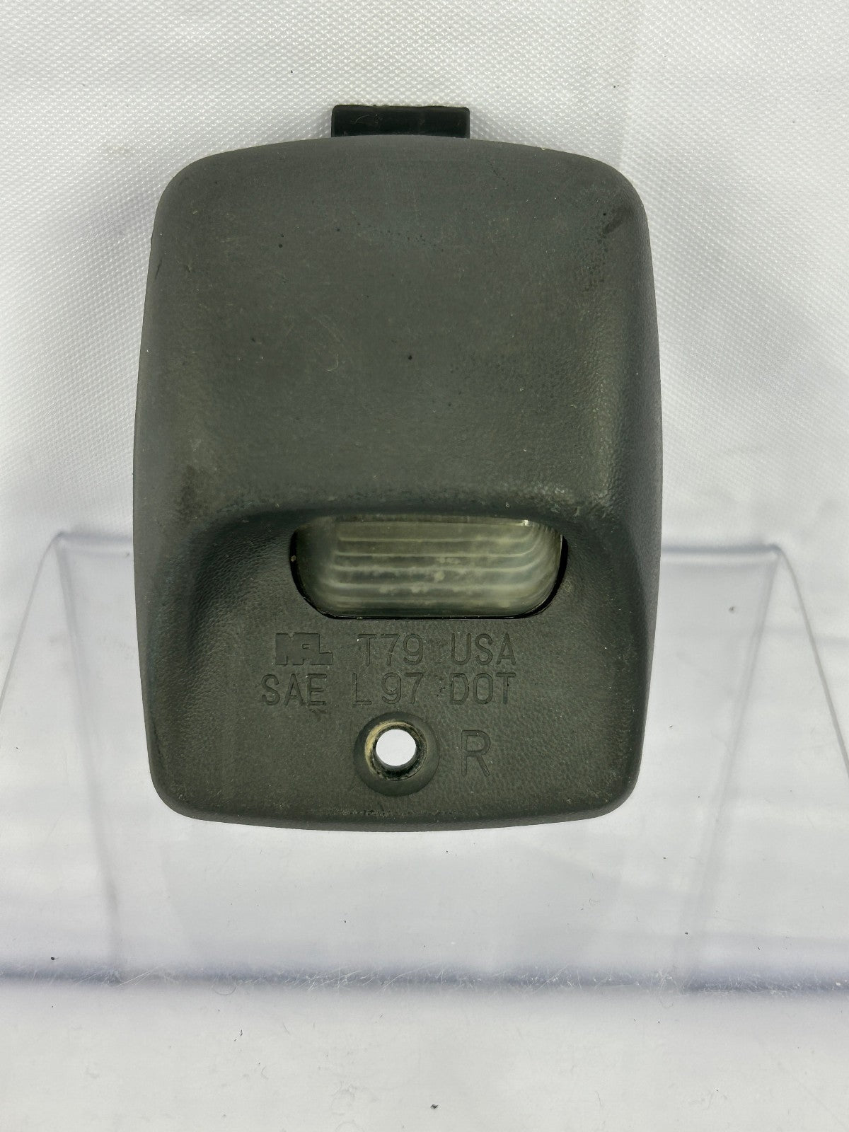 2004-2006 Toyota Tundra Rear License Plate Lamp Light Right Assembly OEM