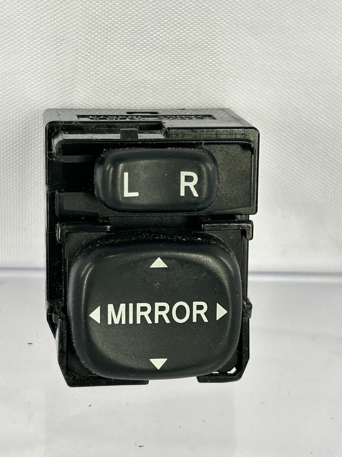 2003-2005 Toyota Tundra Door Side Mirror Control Switch Non-Folding 84807-0C020