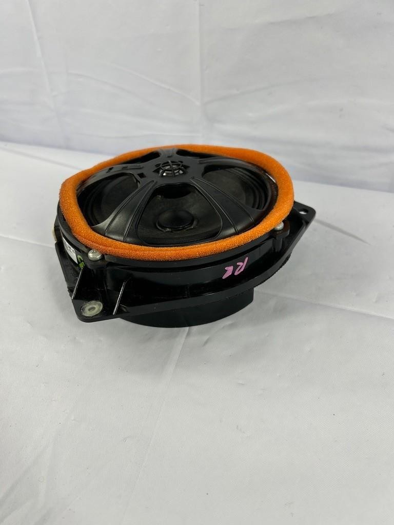 2006-2012 Toyota RAV4 Right Rear Door JBL Speaker 861600WF10 OEM