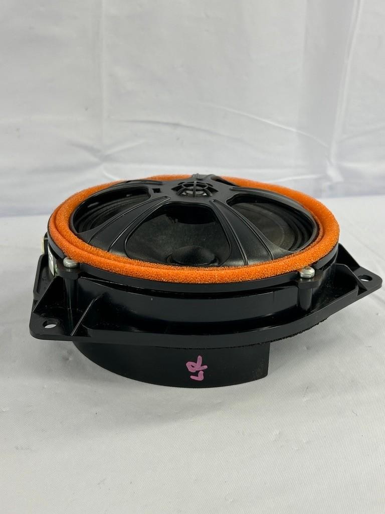 2006-2012 Toyota RAV4 Left Rear Door JBL Speaker 861600WF10
