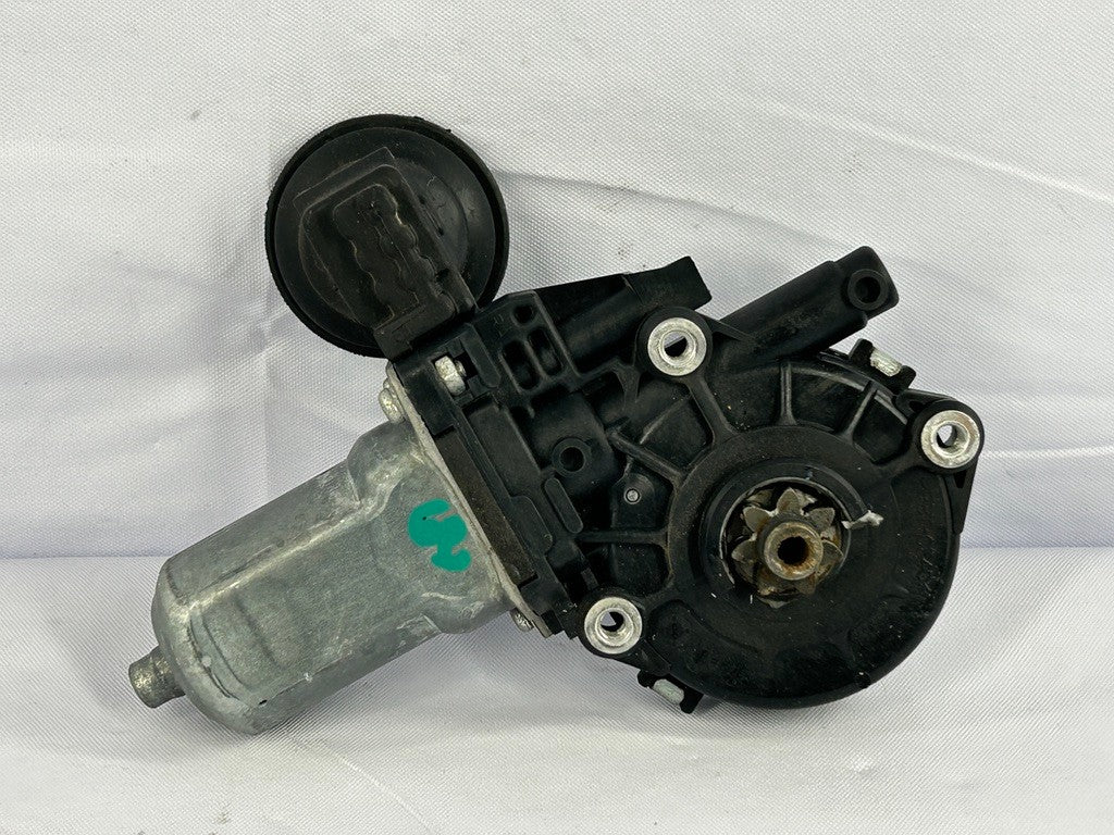 2004-2006 Toyota Tundra Double Cab Right Rear Window Motor OEM