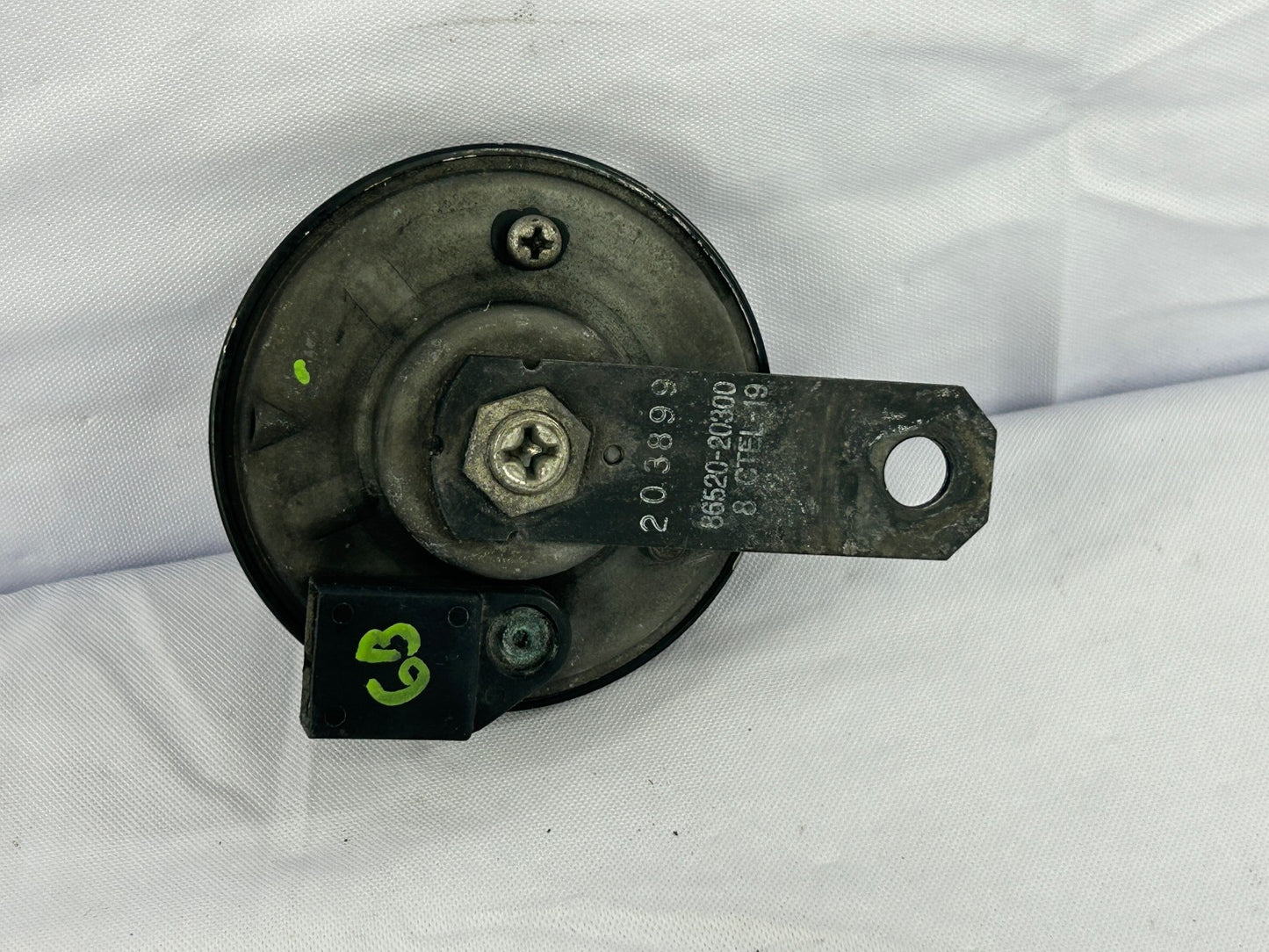 2006-2010 Toyota RAV4 Low Note Horn 86520-20300 Low Tone OEM