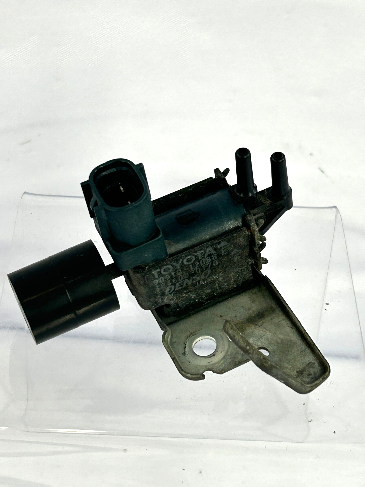 2007-2012 Toyota RAV4 Vacuum Switching Valve 90910-12088