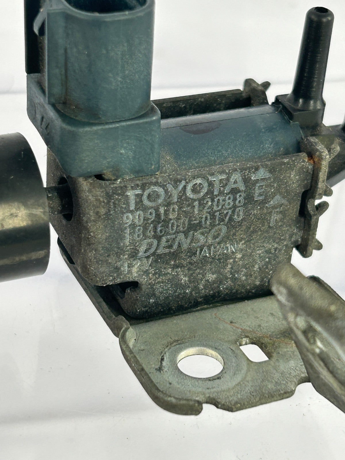 2007-2012 Toyota RAV4 Vacuum Switching Valve 90910-12088