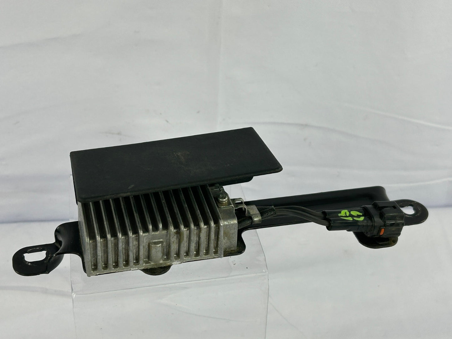 2006-2012 Toyota RAV4 Fuel Pump Resistor & Cover 23080-31051 OEM
