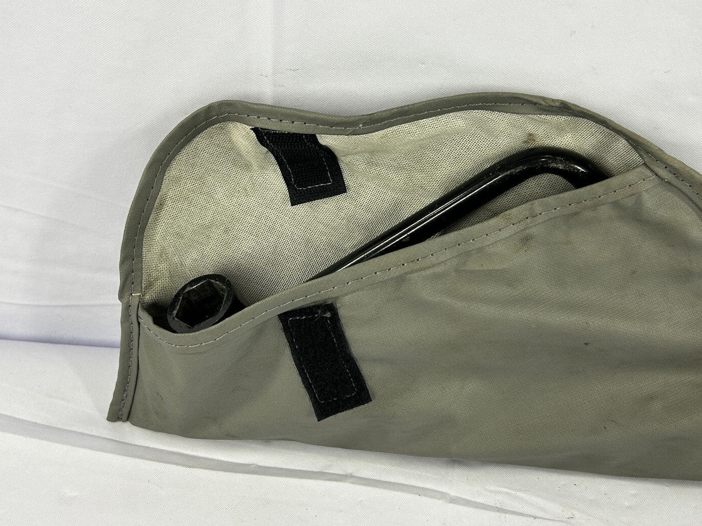 2001-2007 Toyota Sequoia Spare Tire Complete Set Tool Kit OEM