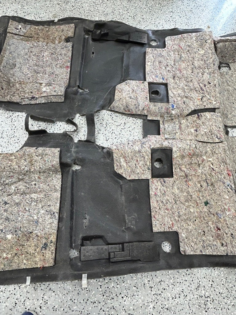 2001-2007 Toyota Sequoia Front Cabin Carpet Mat Gray OEM 58510-OC070