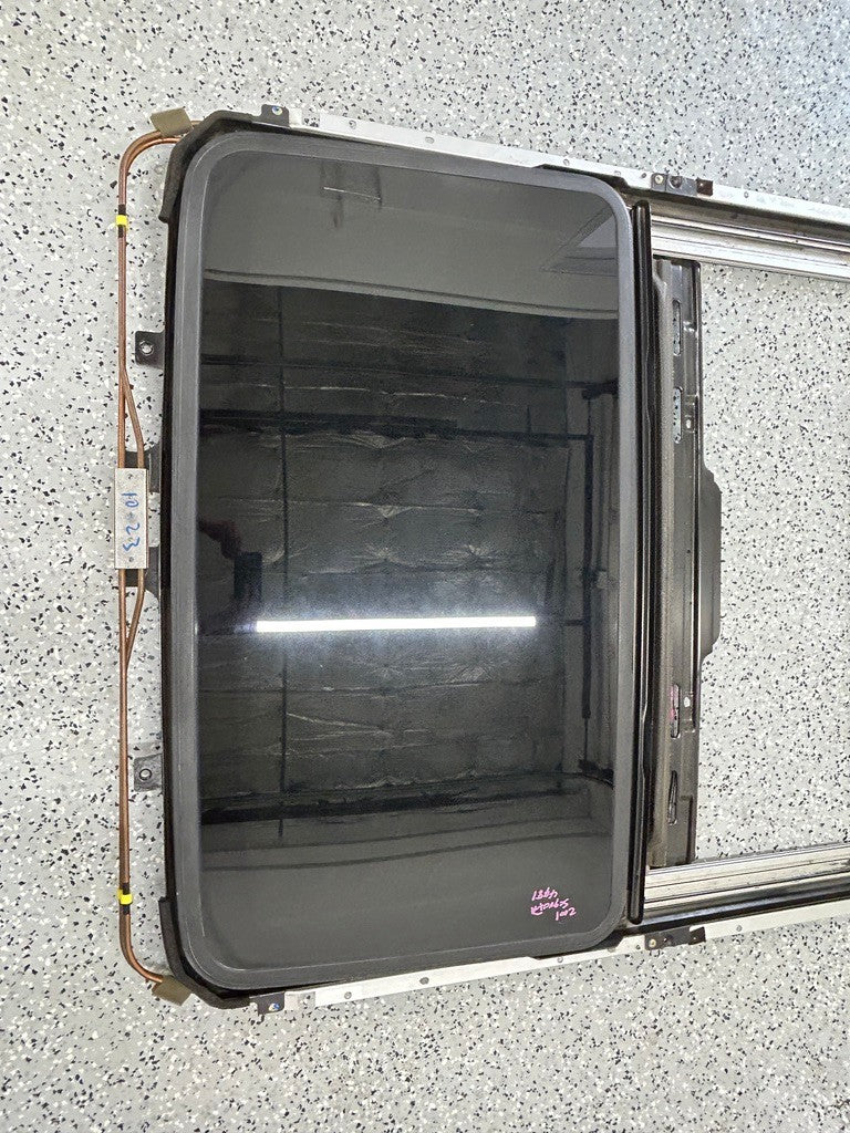 2001-2007 Toyota Sequoia Sunroof Glass Assembly Factory OEM - Used