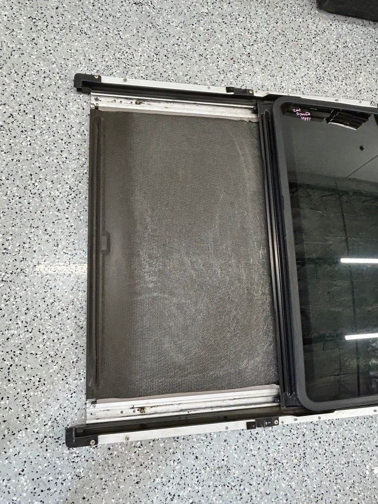 2001-2007 Toyota Sequoia Sunroof Glass Assembly Factory OEM - Used