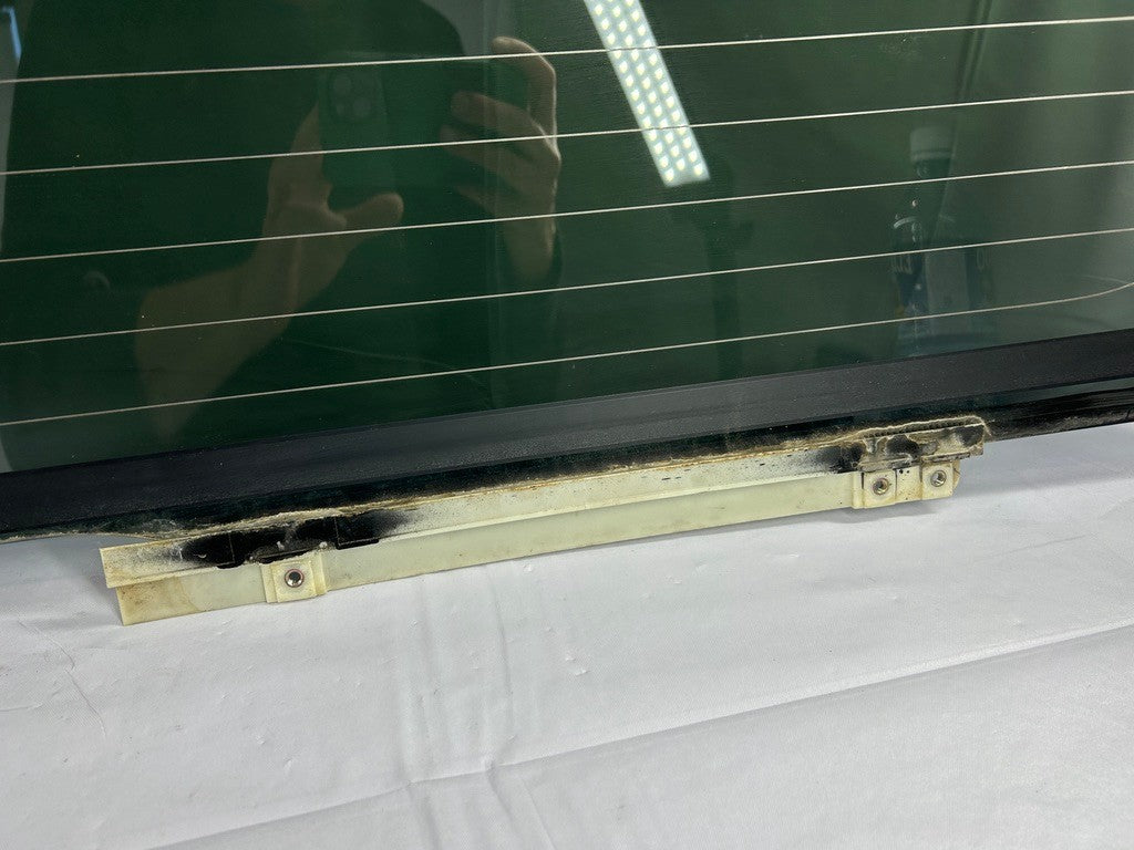 2000-2007 Toyota Sequoia Rear Liftgate Glass OEM Part Number FB21331YPY