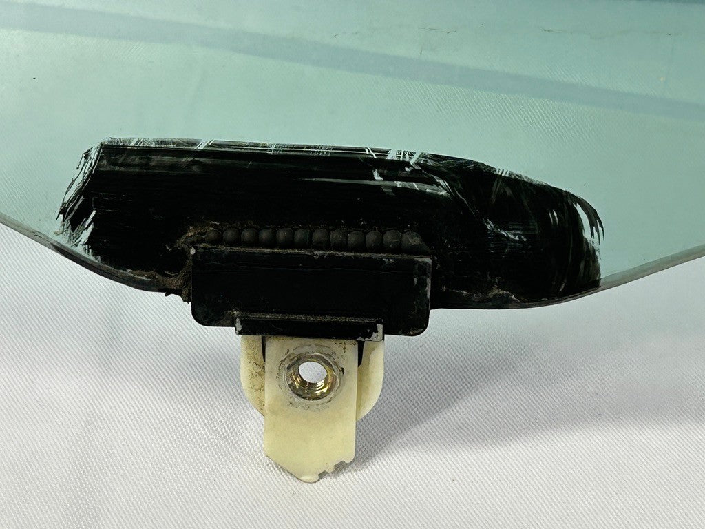 2001-2007 Toyota Sequoia Right Front Door Window Glass OEM