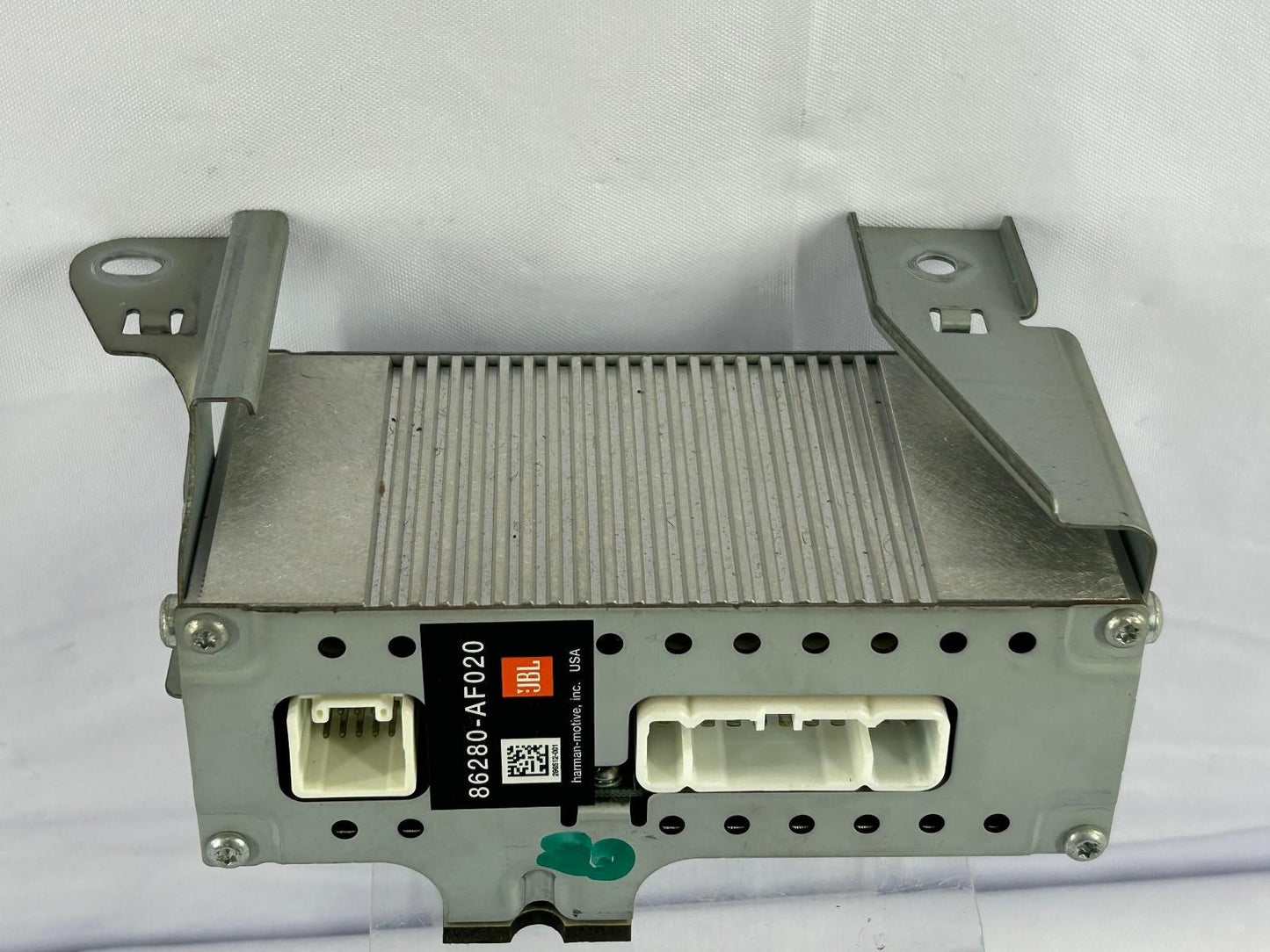 2001-2002 Toyota Sequoia OEM Factory Radio Amplifier Amp JBL 86280-AF020