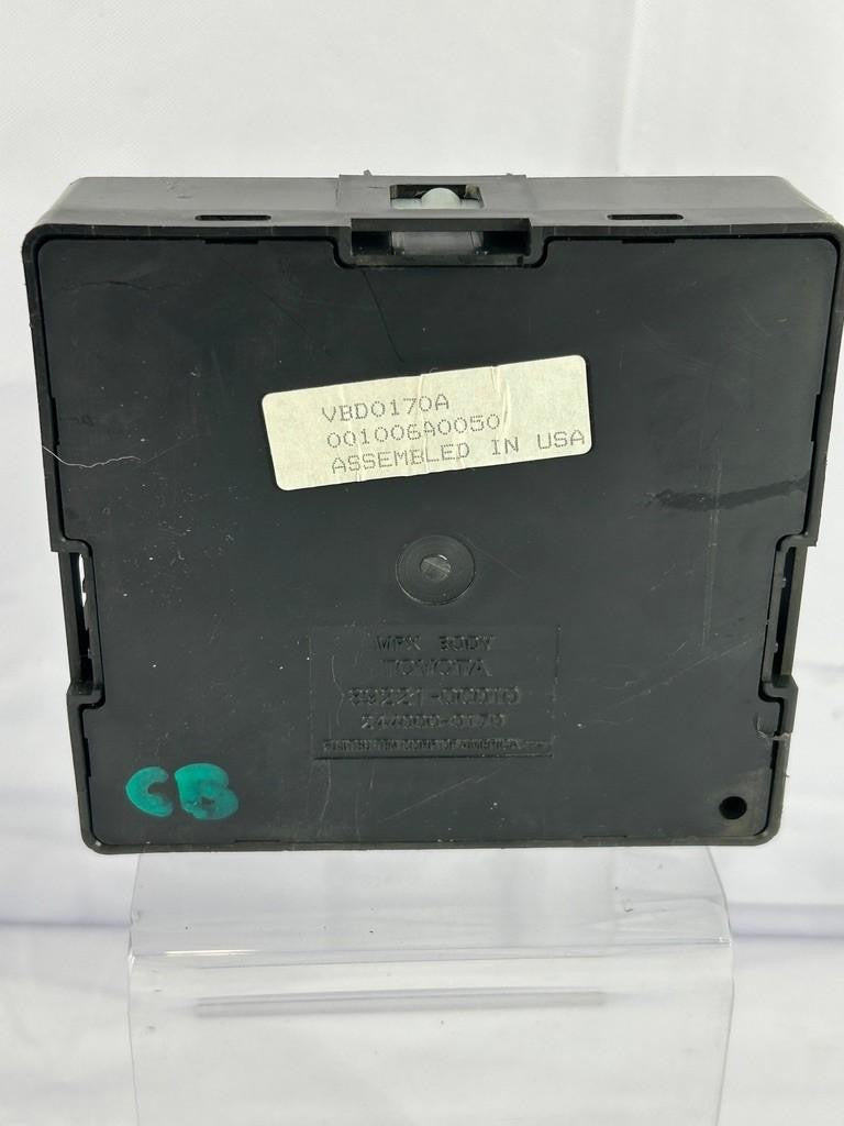 2001-2004 Toyota Sequoia 4.7 Multiplex MPX Body Network Computer 89221-0C010 OEM