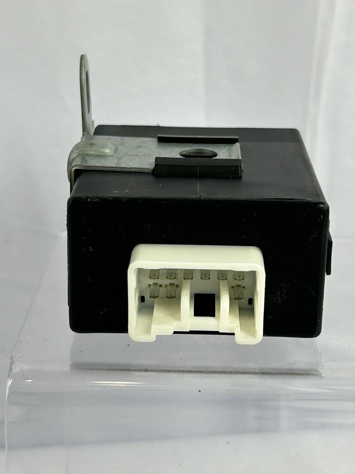 2001-2004 Toyota Sequoia Under Dash Controller Receiver Computer Module Unit OEM