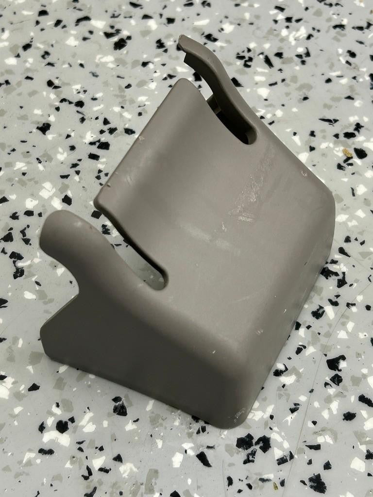 2001-2007 Toyota Sequoia 2nd Row LH or RH Seat Floor Hinge Cover 71692-00010 OEM