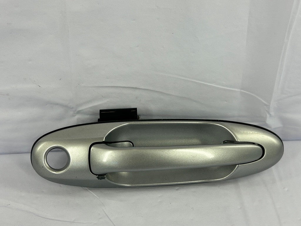 2001-2007 Toyota Sequoia Front Right Exterior Door Handle OEM