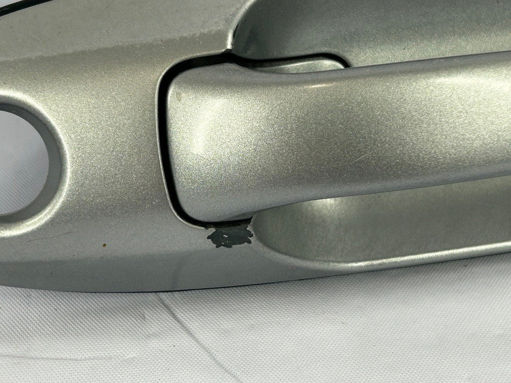 2001-2007 Toyota Sequoia Front Right Exterior Door Handle OEM