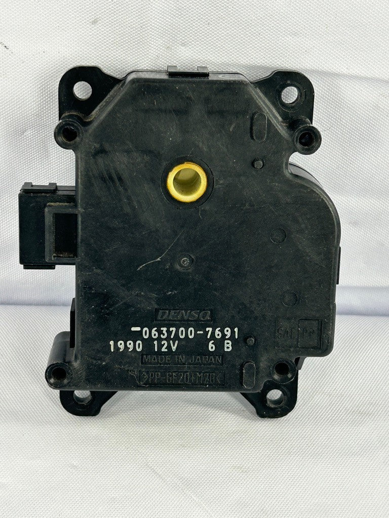 2001-2007 Toyota Sequoia HVAC Air Inlet Door Actuator OEM