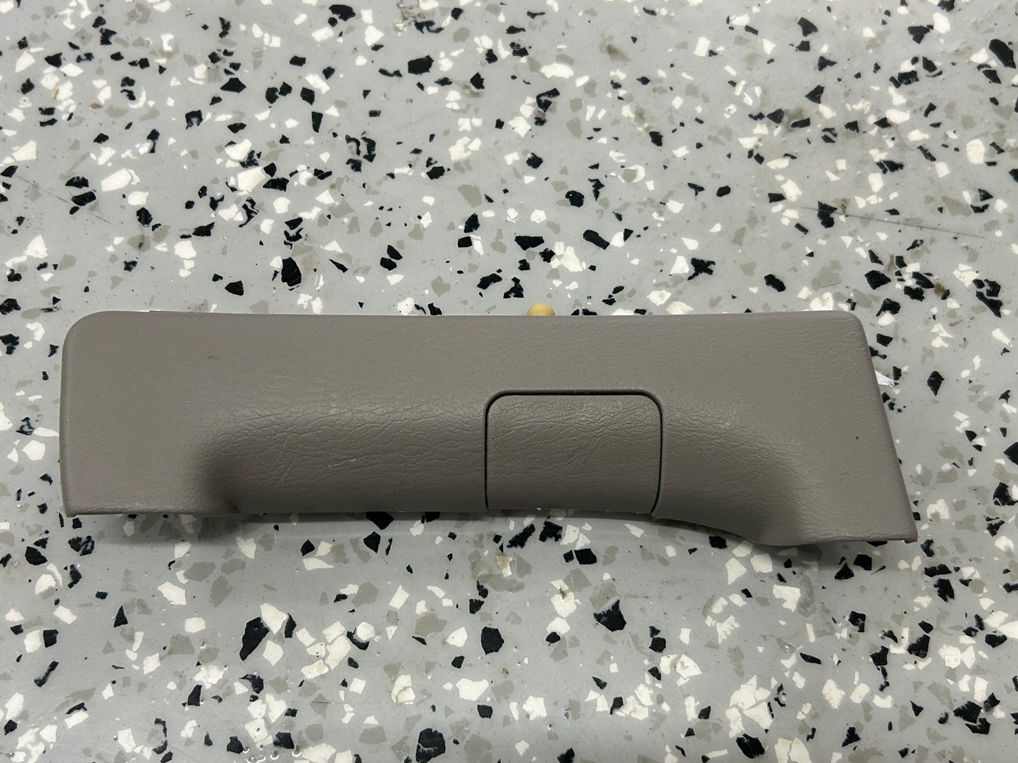 2001-2007 Toyota Sequoia Right Center Pillar Garnish Cover Gray 62421-0C010 OEM