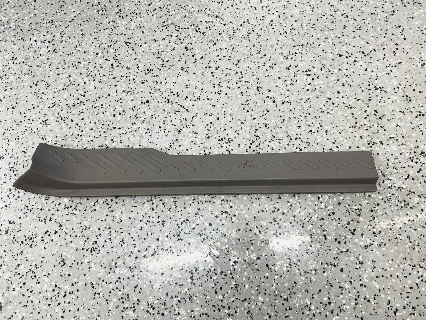 1999-2004 Ford F150 F-150 Left Door Sill Scuff Plate Gray Trim OEM