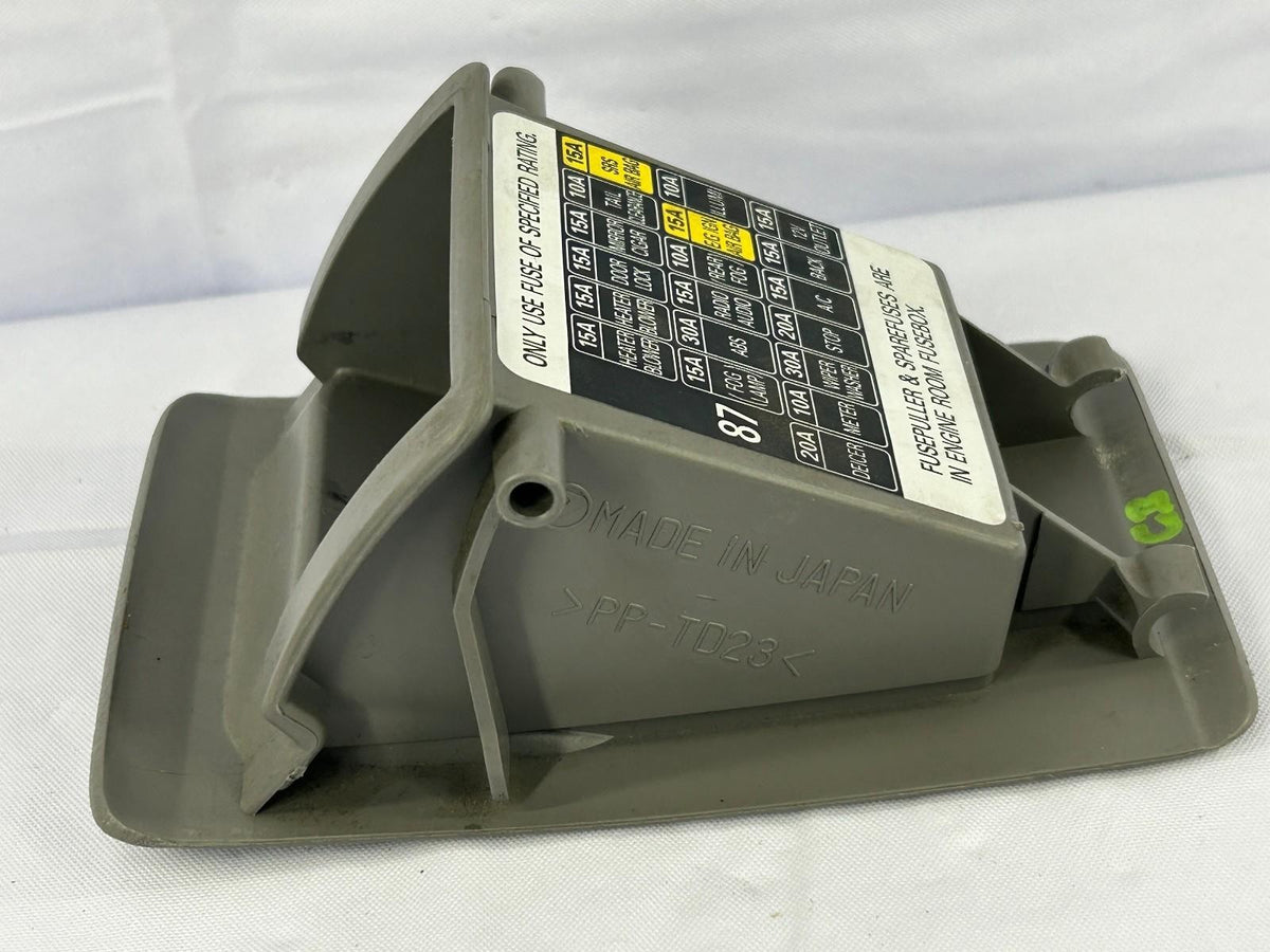 03 Subaru Forester Fuse Coin Box Cover Panel Cubbie Pocket OEM 66170SA000ND