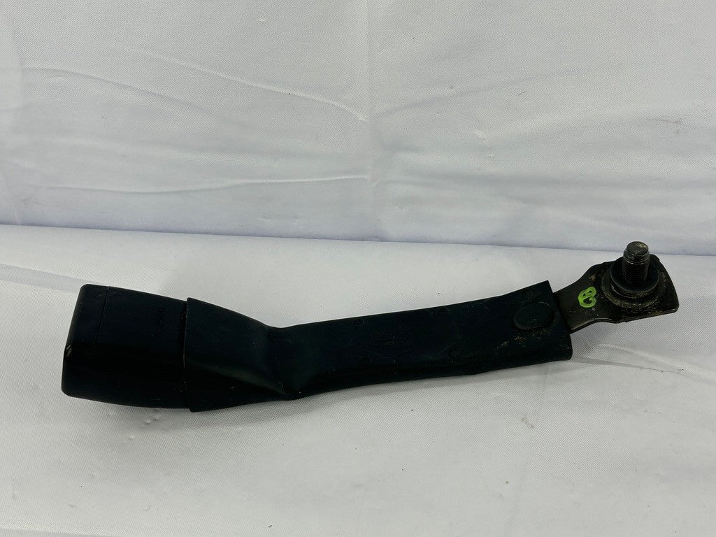 2003-2005 Subaru Forester Front Seat Belt Buckle Right OEM