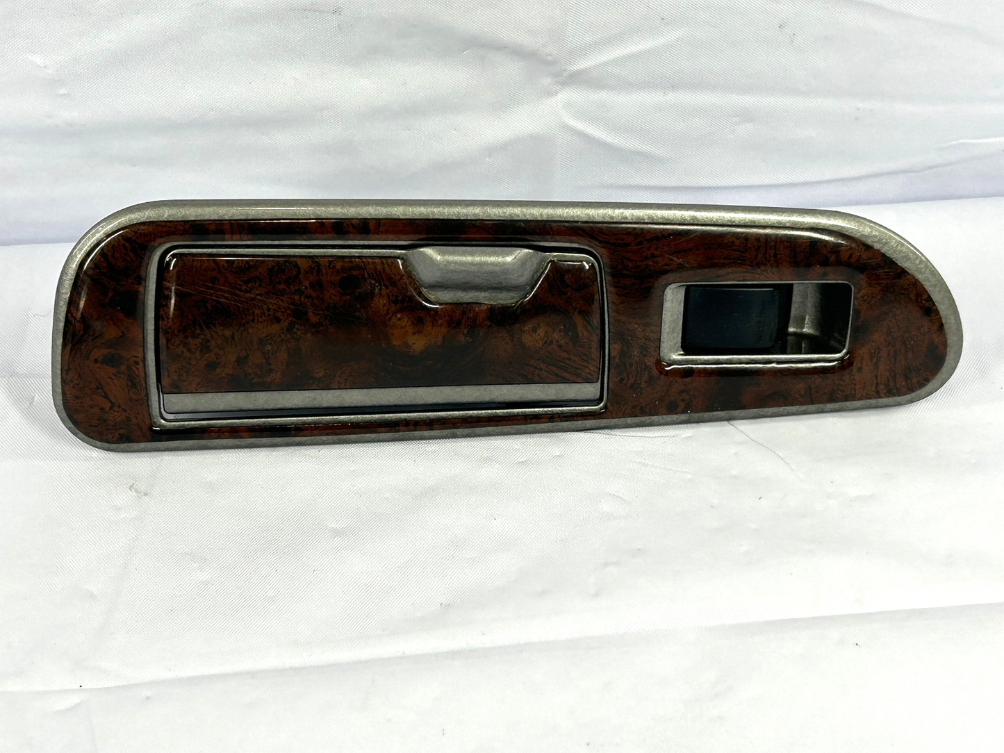 2001-2004 Toyota Sequoia Right Rear Door Window Switch Woodgrain Silver Bezel