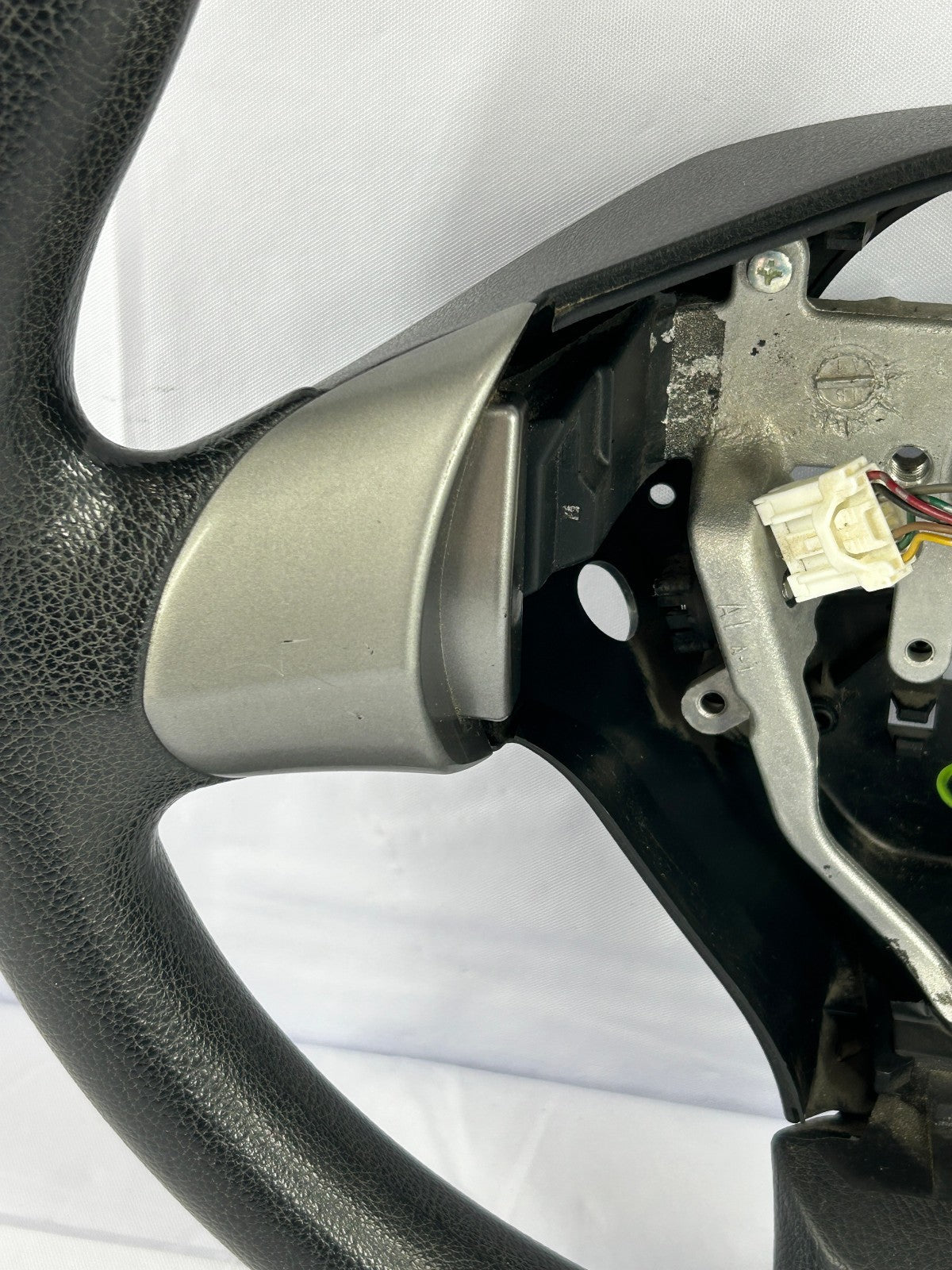 2008-2009 Subaru Legacy Outback Vinyl Steering Wheel & Cruise Control Black OEM