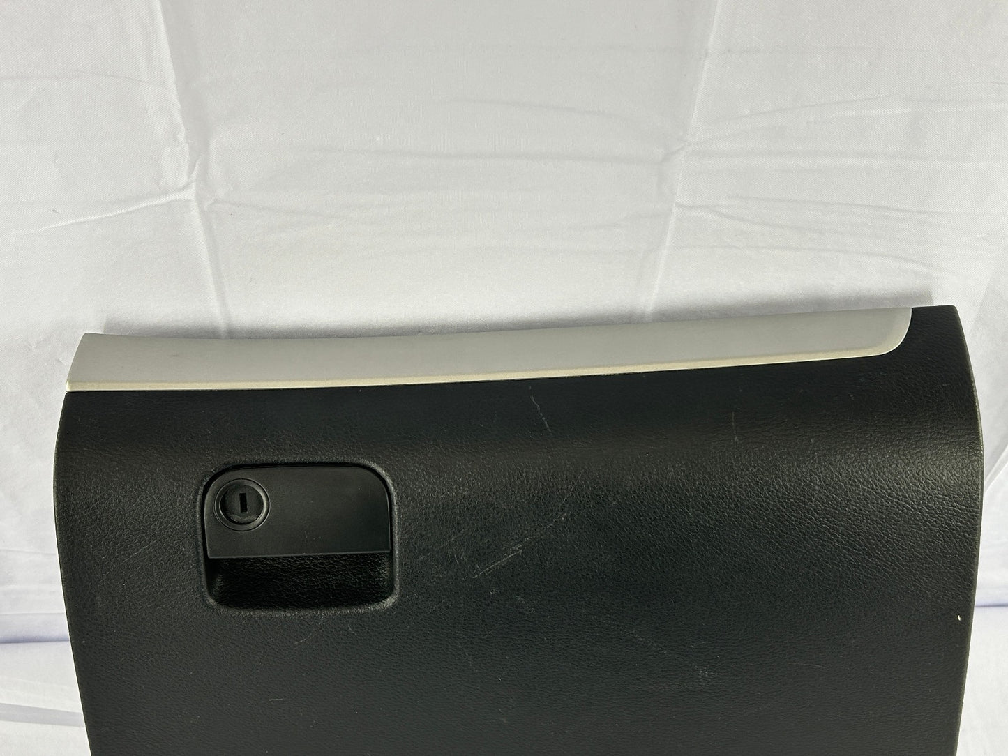 2008-2009 Subaru Outback Glove Box Storage & Trim Assembly Compartment OEM