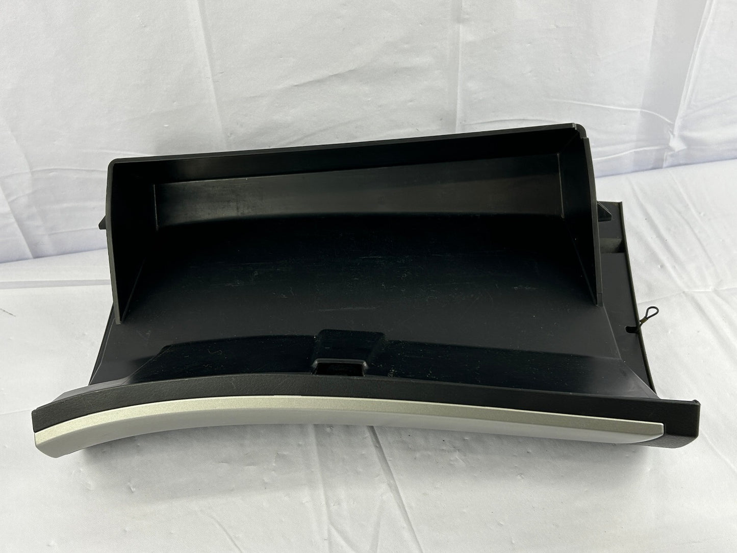 2008-2009 Subaru Outback Glove Box Storage & Trim Assembly Compartment OEM