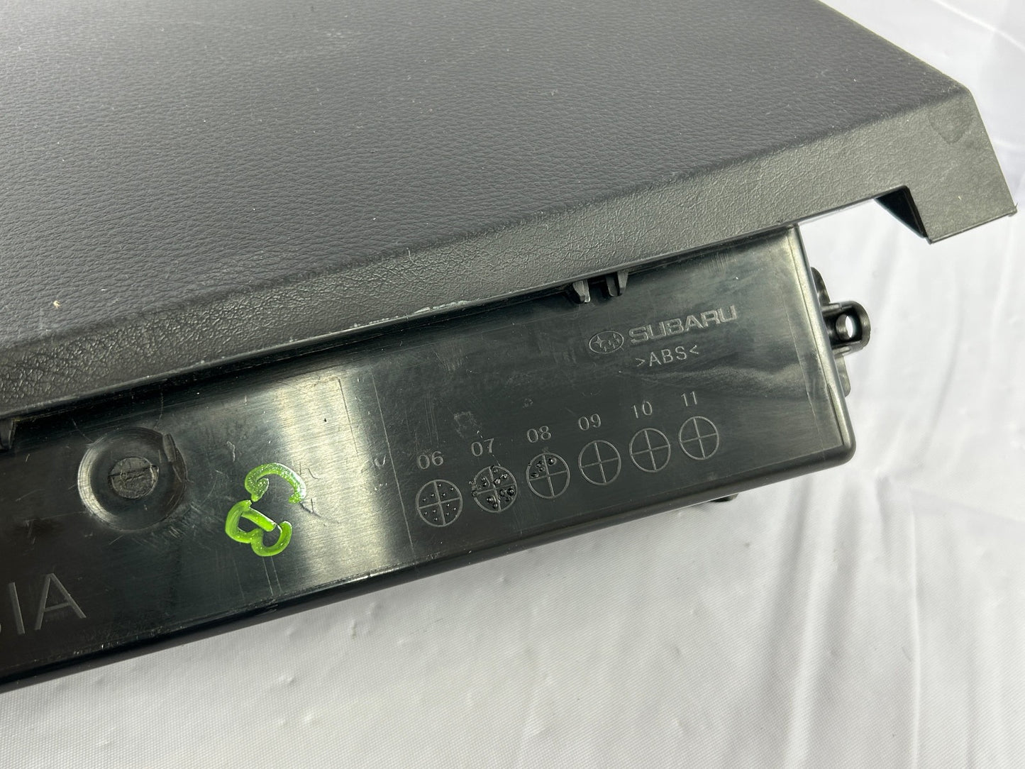 2008-2009 Subaru Outback Glove Box Storage & Trim Assembly Compartment OEM
