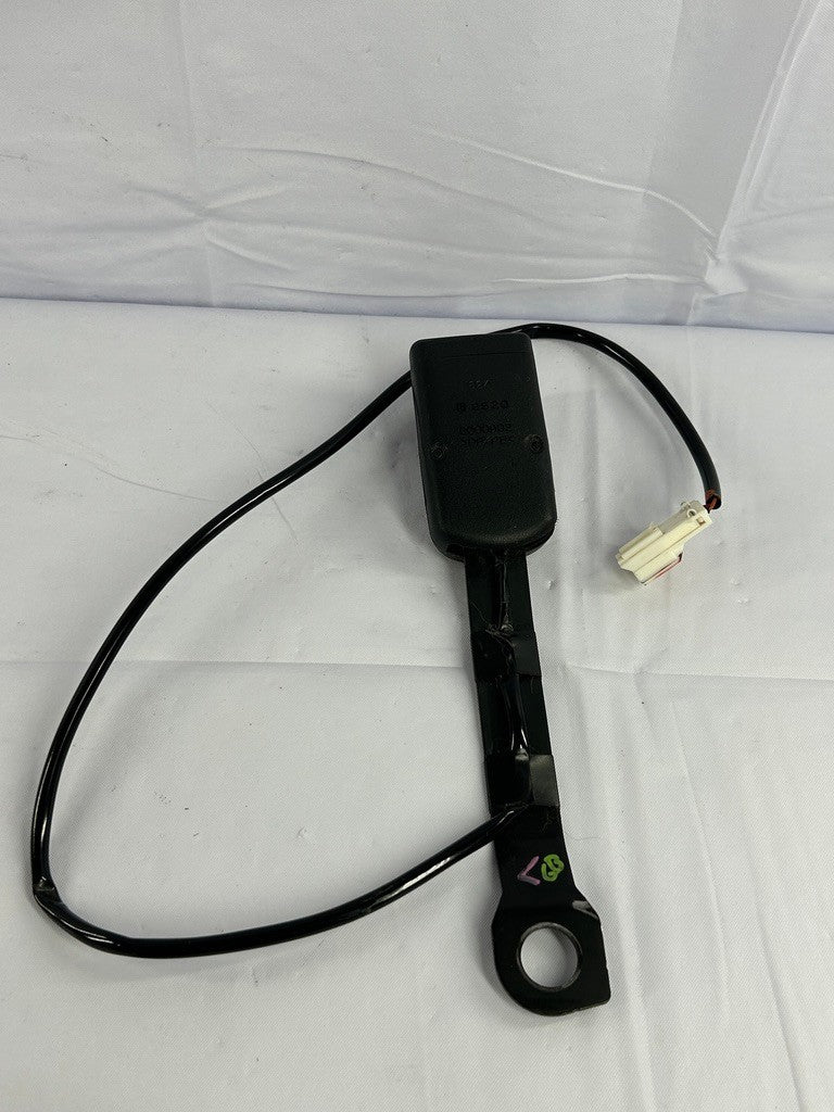 2006-2009 Subaru Outback Left Front Seat Belt Receptacle Buckle OEM
