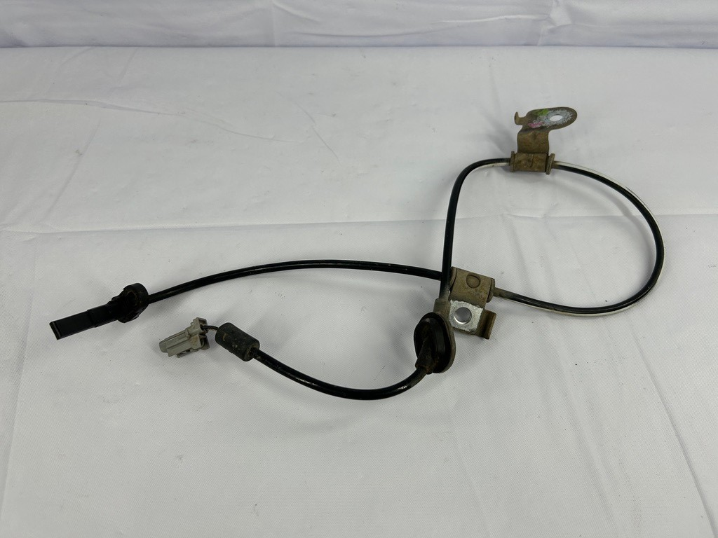 2007-2009 Subaru Legacy Outback Right Front ABS Sensor 27540AG110 OEM