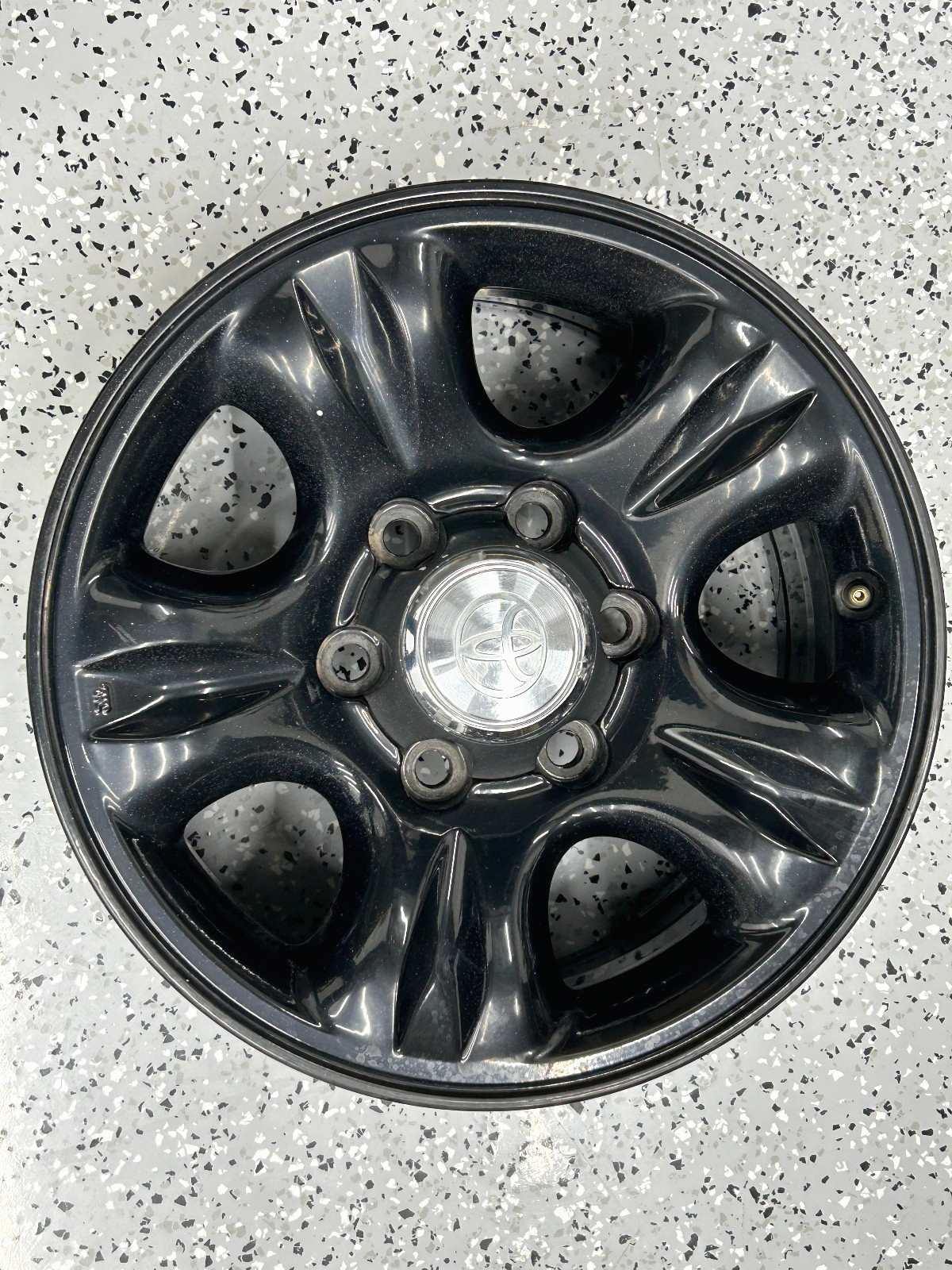 Toyota 5 Spoke Wheel Rim 16" Black Powder Coat 16X7 JJ with Center Cap 69431 OEM