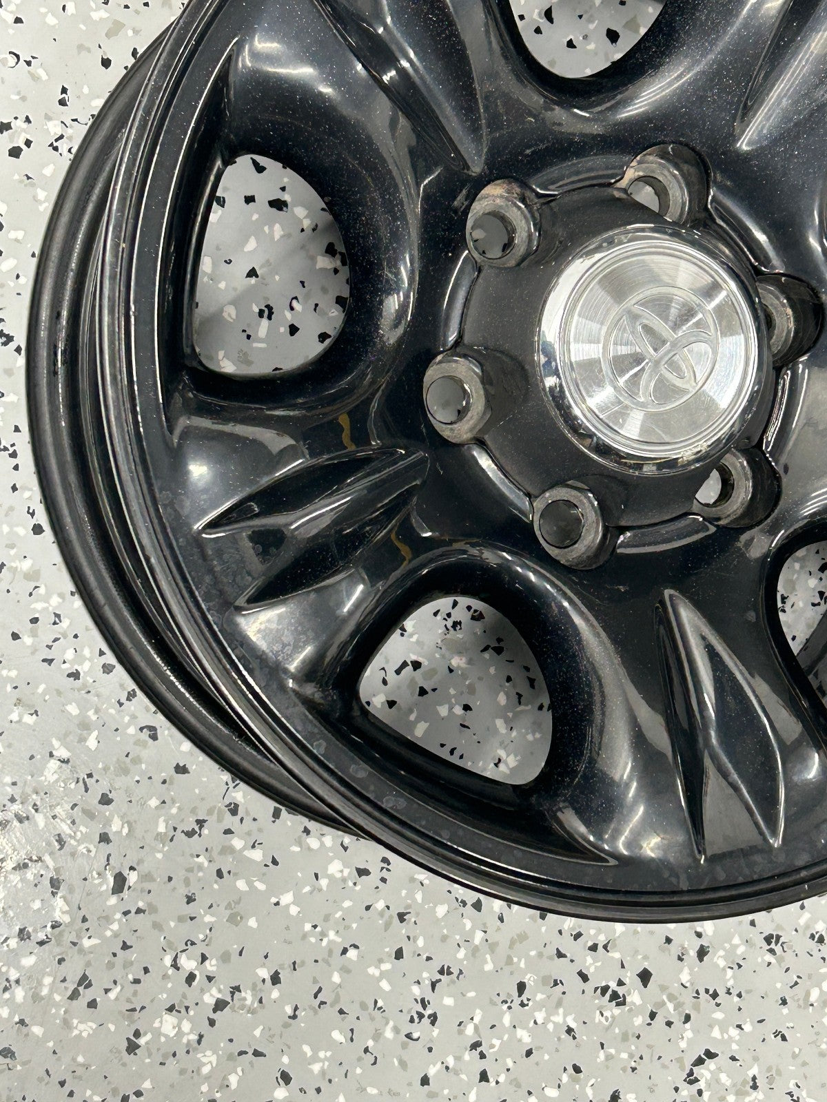 Toyota 5 Spoke Wheel Rim 16" Black Powder Coat 16X7 JJ with Center Cap 69431 OEM