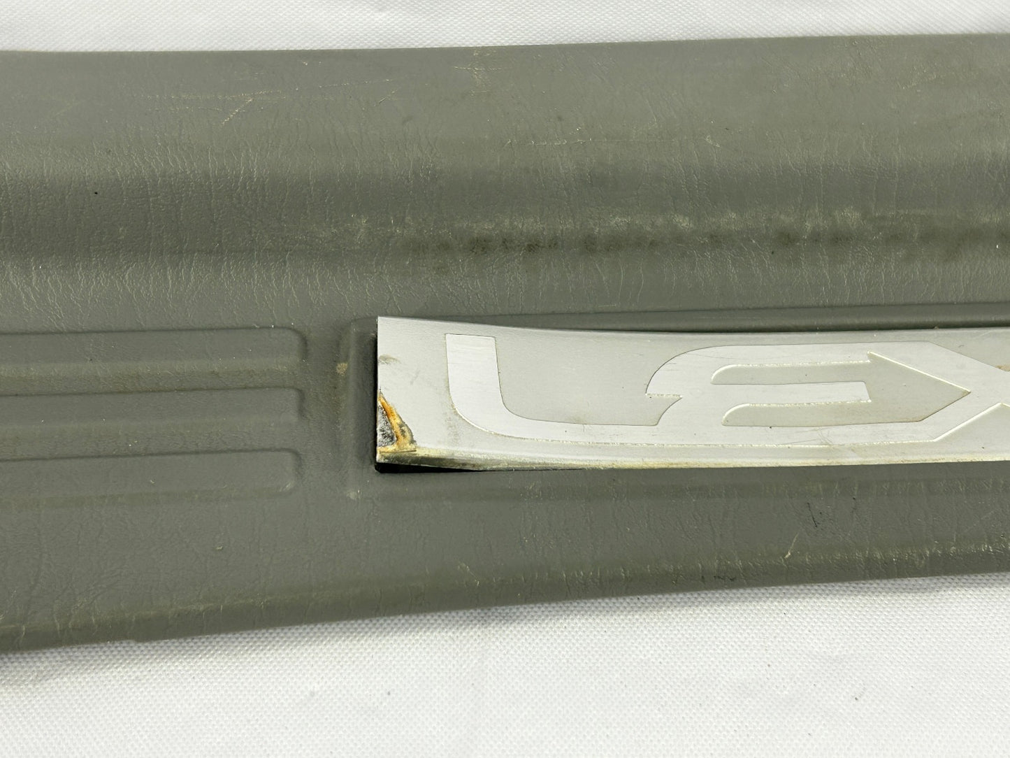 1998-2003 Lexus LX470 Side Rear Right Side Door Sill Outer Scuff Plate Trim OEM