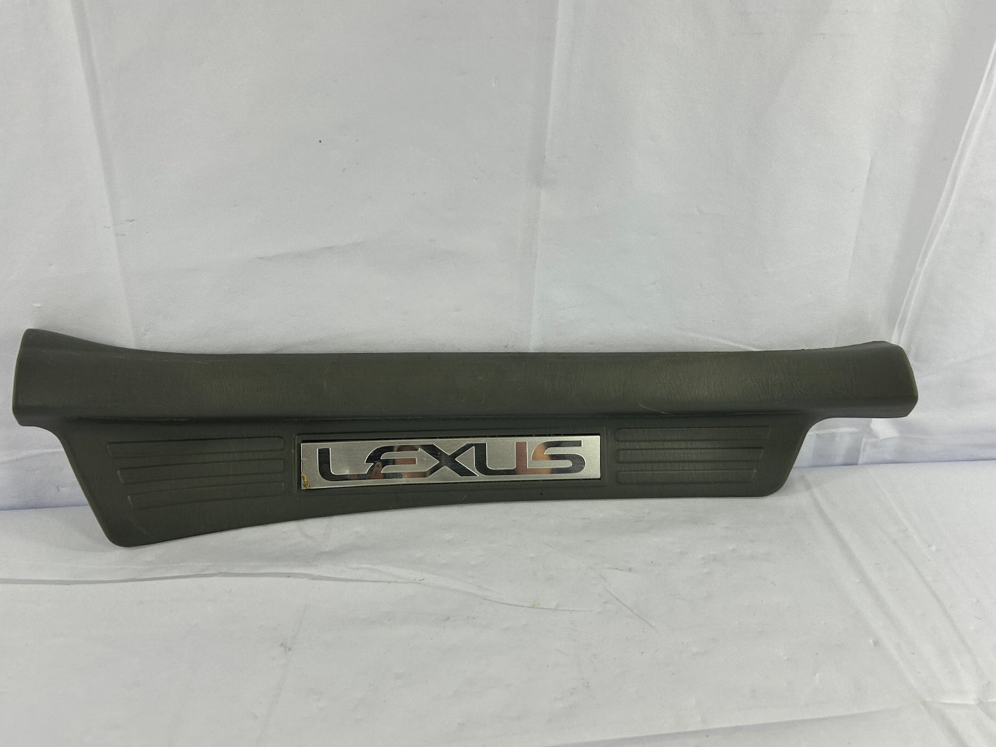 1998-2003 Lexus LX470 Side Rear Right Side Door Sill Outer Scuff Plate Trim OEM