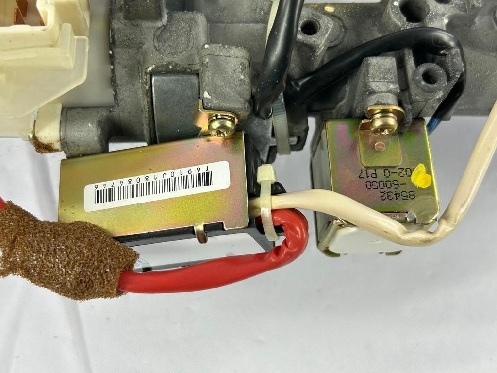 1998-2007 Lexus LX470 Power Steering Column and Steering Assist Motor Assembly
