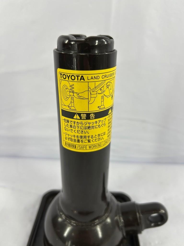 2000-2007 Toyota Land Cruiser LX470 Spare Wheel Tire Jack 09111-60082 OEM