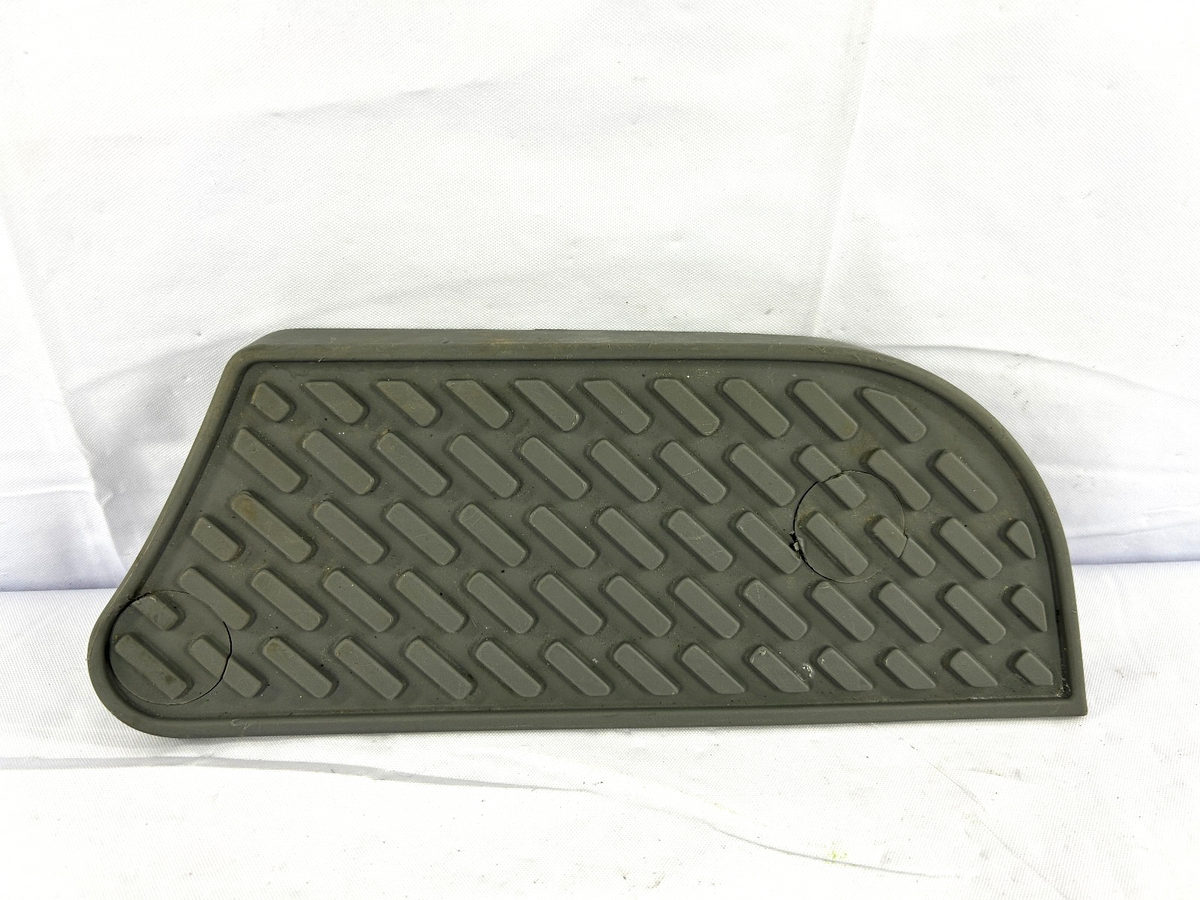 2002-2007 Lexus LX470 Rear LH Left Floor Mat Plate Gray OEM 58626-60020