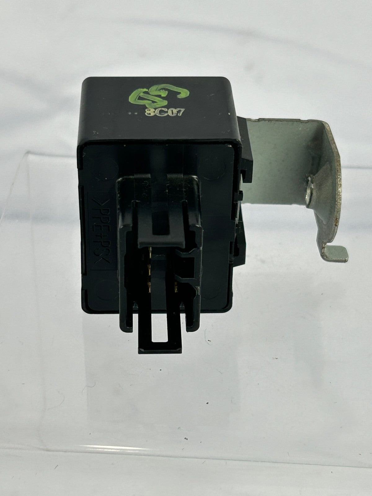 1998-2003 Lexus LX470 Turn Signal Flasher Relay 81980-60030 Assembly OEM