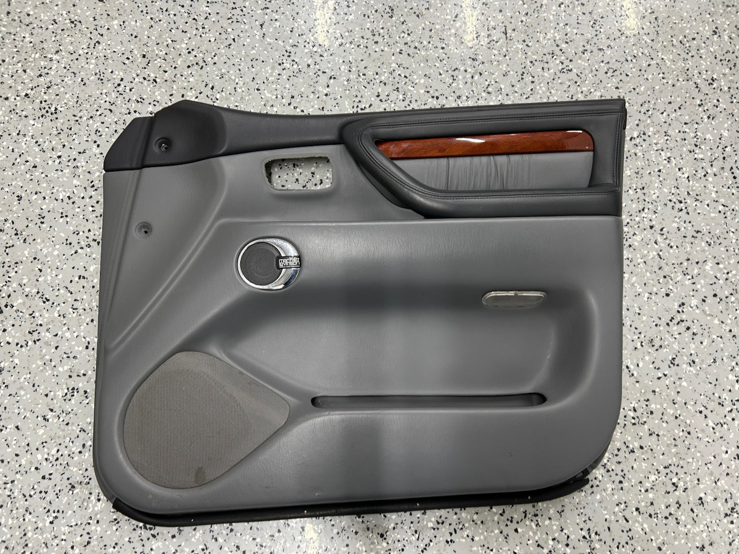 2001-2002 Lexus LX470 Front Door Interior Panel Right Mark Levinson Gray Trim