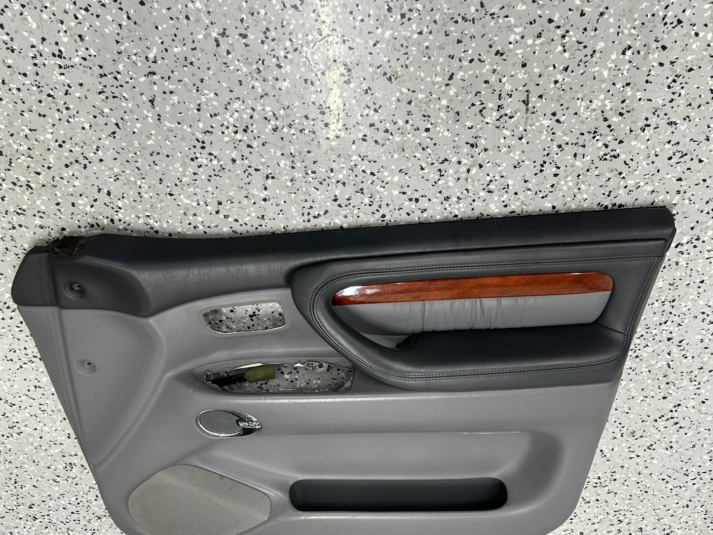 2001-2002 Lexus LX470 Front Door Interior Panel Right Mark Levinson Gray Trim