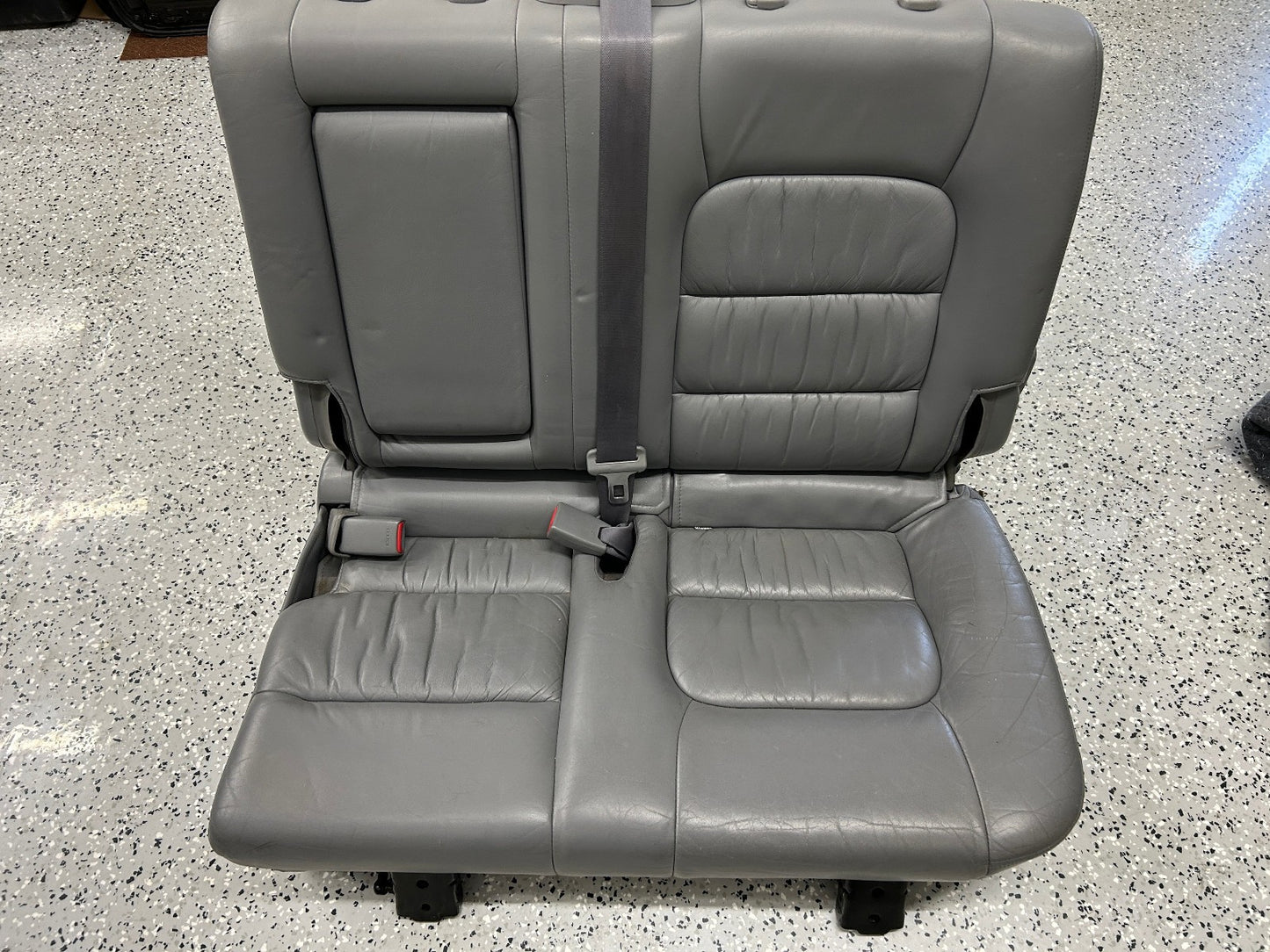 1998-2003 Lexus LX470 2nd Row Seat Left Gray Leather 7107860570B0