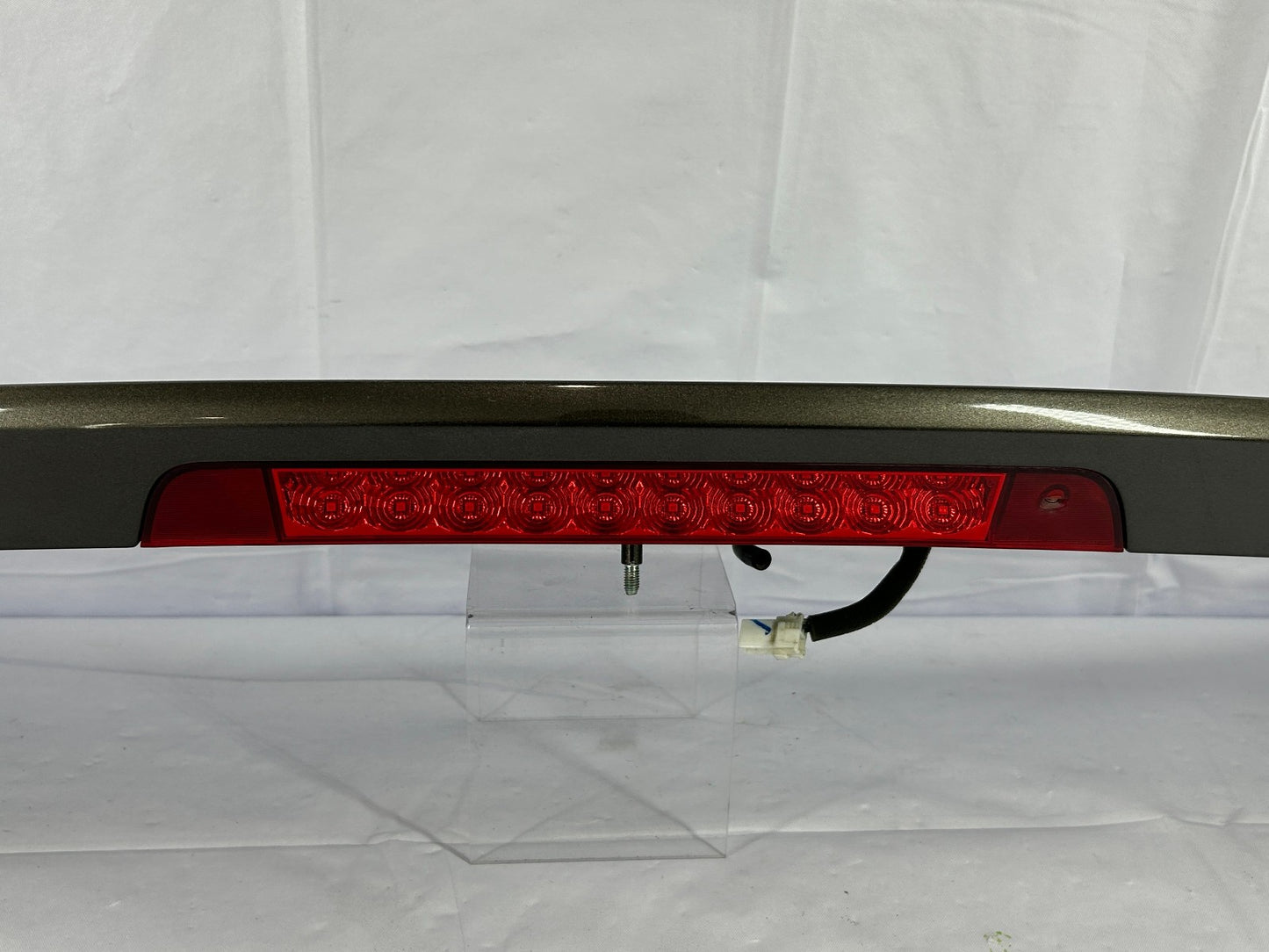 2013-2018 Hyundai Santa Fe Sport Spoiler with Led 3rd Third Brake Light OEM