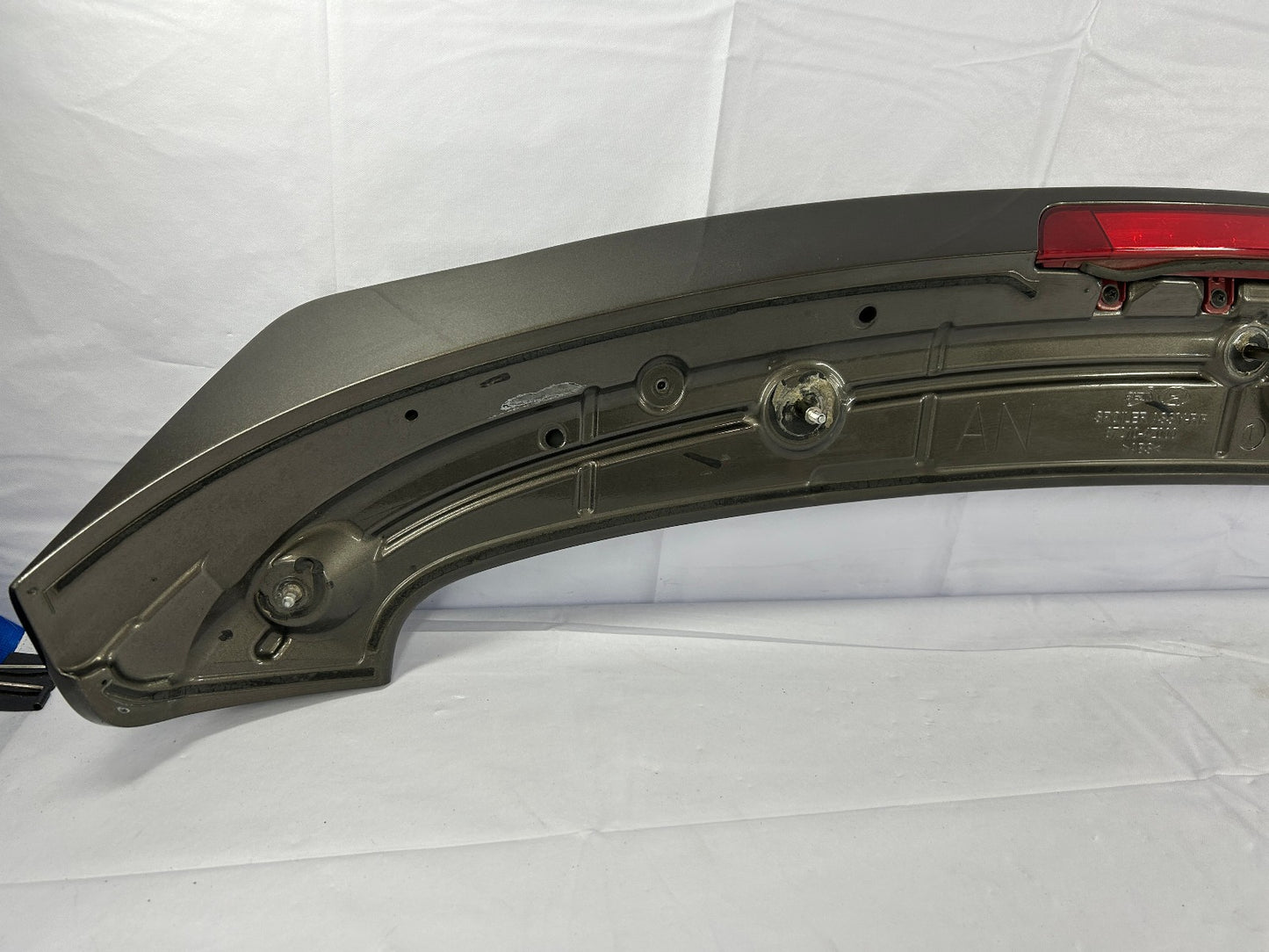 2013-2018 Hyundai Santa Fe Sport Spoiler with Led 3rd Third Brake Light OEM